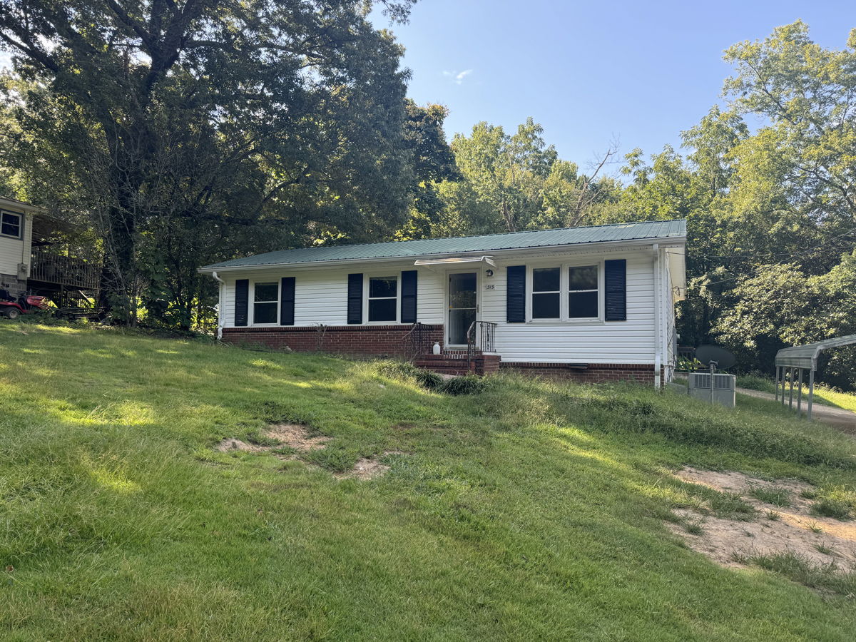 (Gardedale, AL) 🚨GREAT DEAL!🚨 3 Bed 2 Bath Fixer upper Gardendale Starting at 175k!😱
