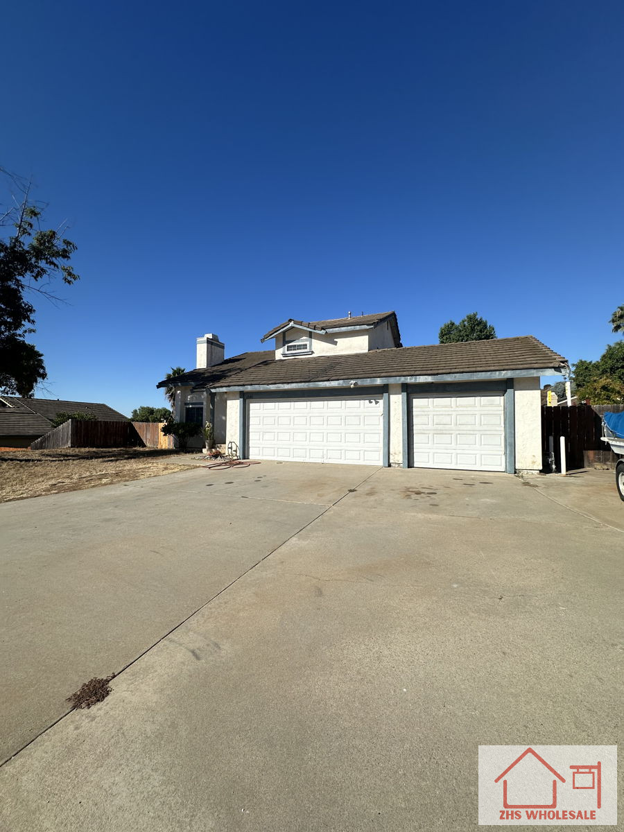 OFF MARKET | ESCONDIDO SFR | $610,000
