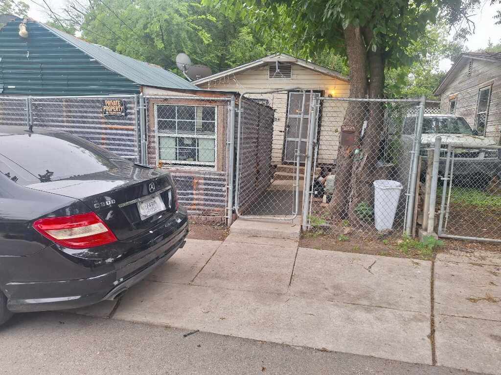 SAN ANTONIO, TX🚨 GREAT DEAL!🚨 3 Bed 1.5 Bath Fixer! ONLY $75k!😱
