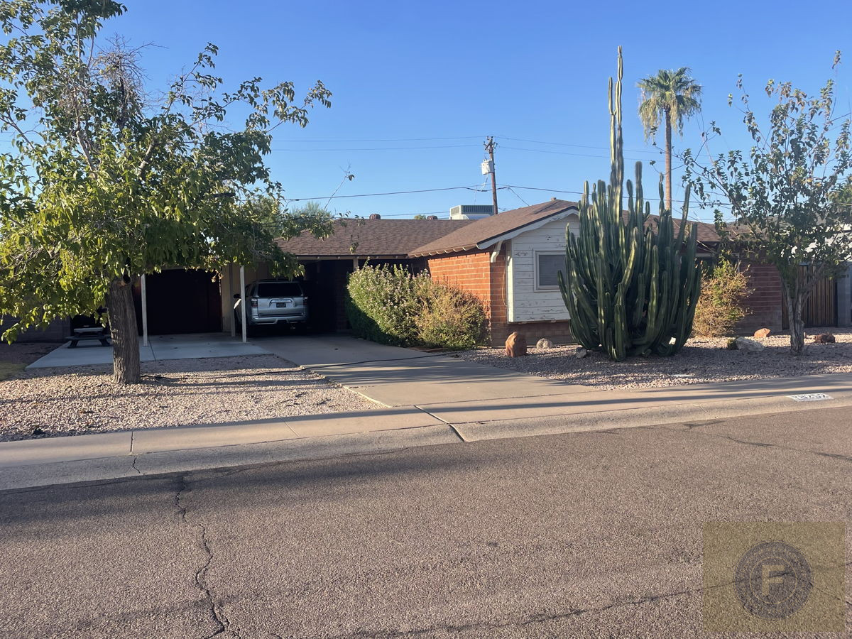 GREAT FIX AND FLIP OR BUY AND HOLD IN SCOTTSDALE 85251