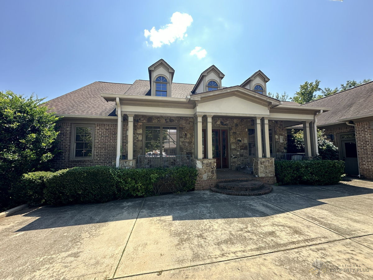 GREAT FLIP/BUY AND HOLD OPPORTUNITY IN JEFFERSON, GA!