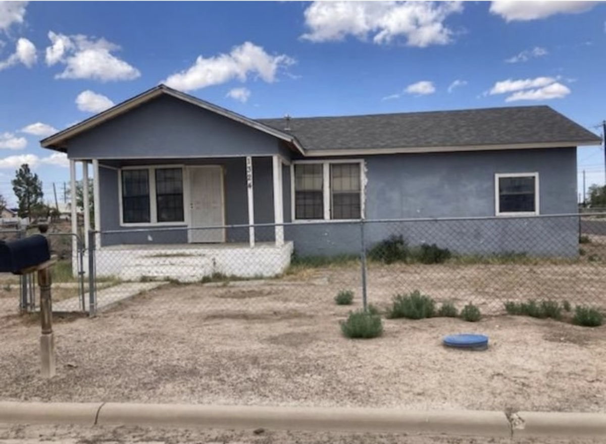 INVESTMENT PROPERTY WITH ALOT OF MAJOR UPDATES ALREADY DONE