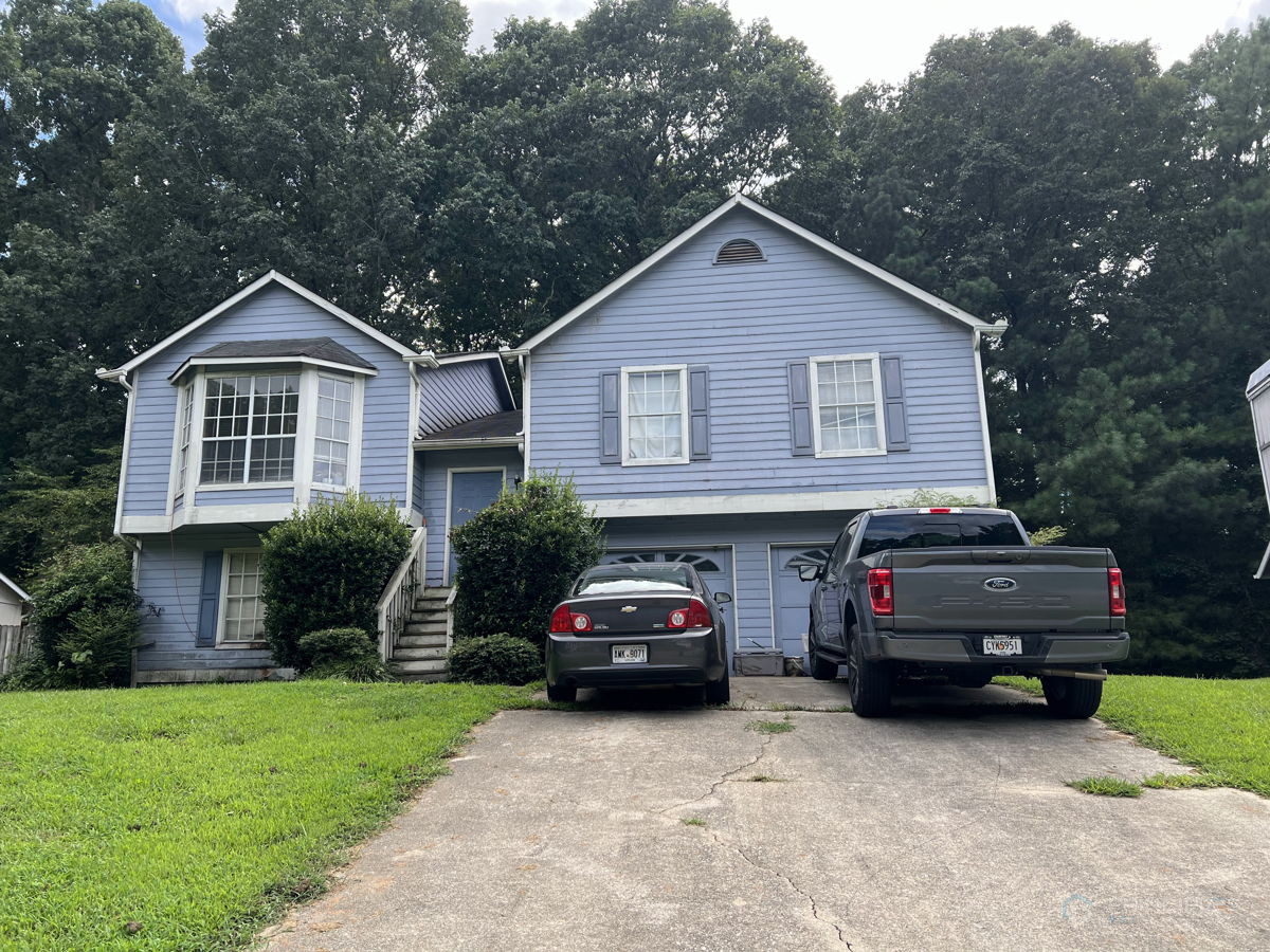 🏚️🛠️ Prime Location $40K Fix & Flip Opportunity in Rockdale County!