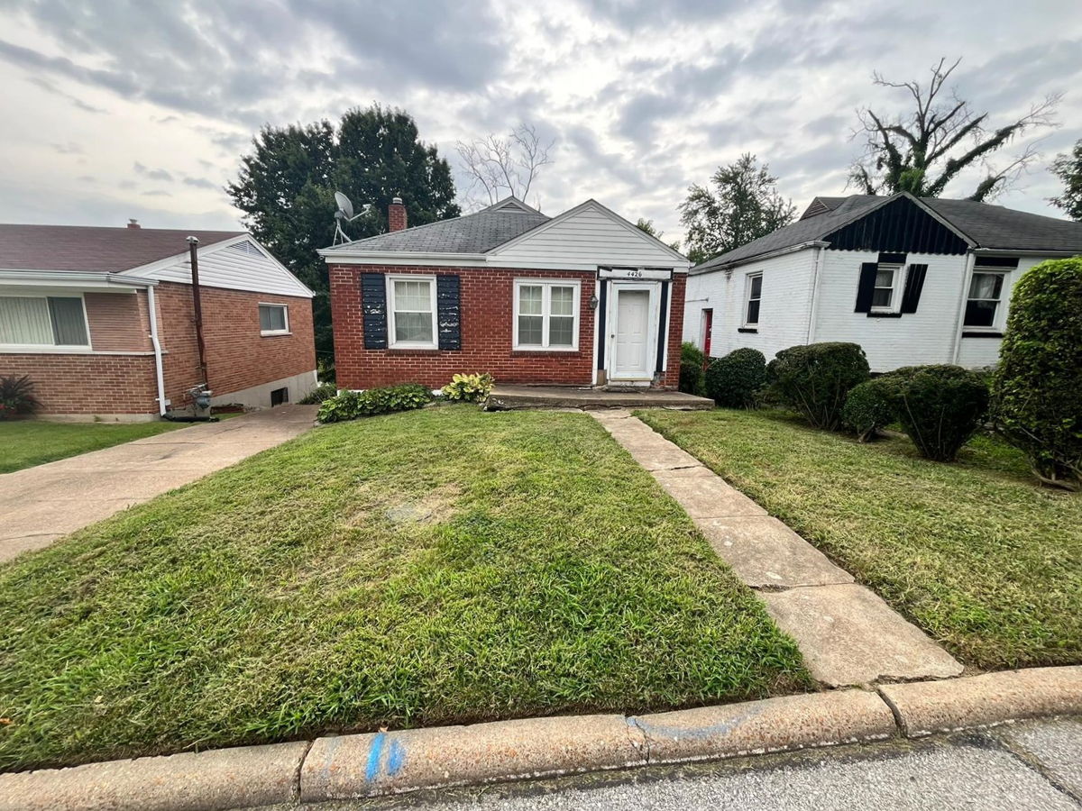 🔥(Saint Louis , MO 63121) Perfect for Rental! 2 Beds 1 Bath Year Built 1950 🚨 $53k with $104k ARV!!!🔥