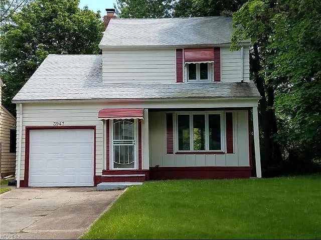 🏡 3Bed/1.5Bath🏡 Your New Home Awaits on Strandhill Rd, Cleveland, OH! 🌟🌳 take it only for 110K ✅