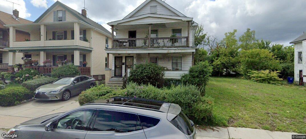 🏡 5Bed/2Bath🏡 Charming Duplex on Notre Dame Ave, Cleveland, OH! 🌟🌳 take it only for 105K ✅