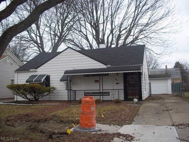 🏡 3Bed/1Bath🌟 Charming Cleveland Home: Perfect for Investment! 🌟🌳 take it only for 110K ✅