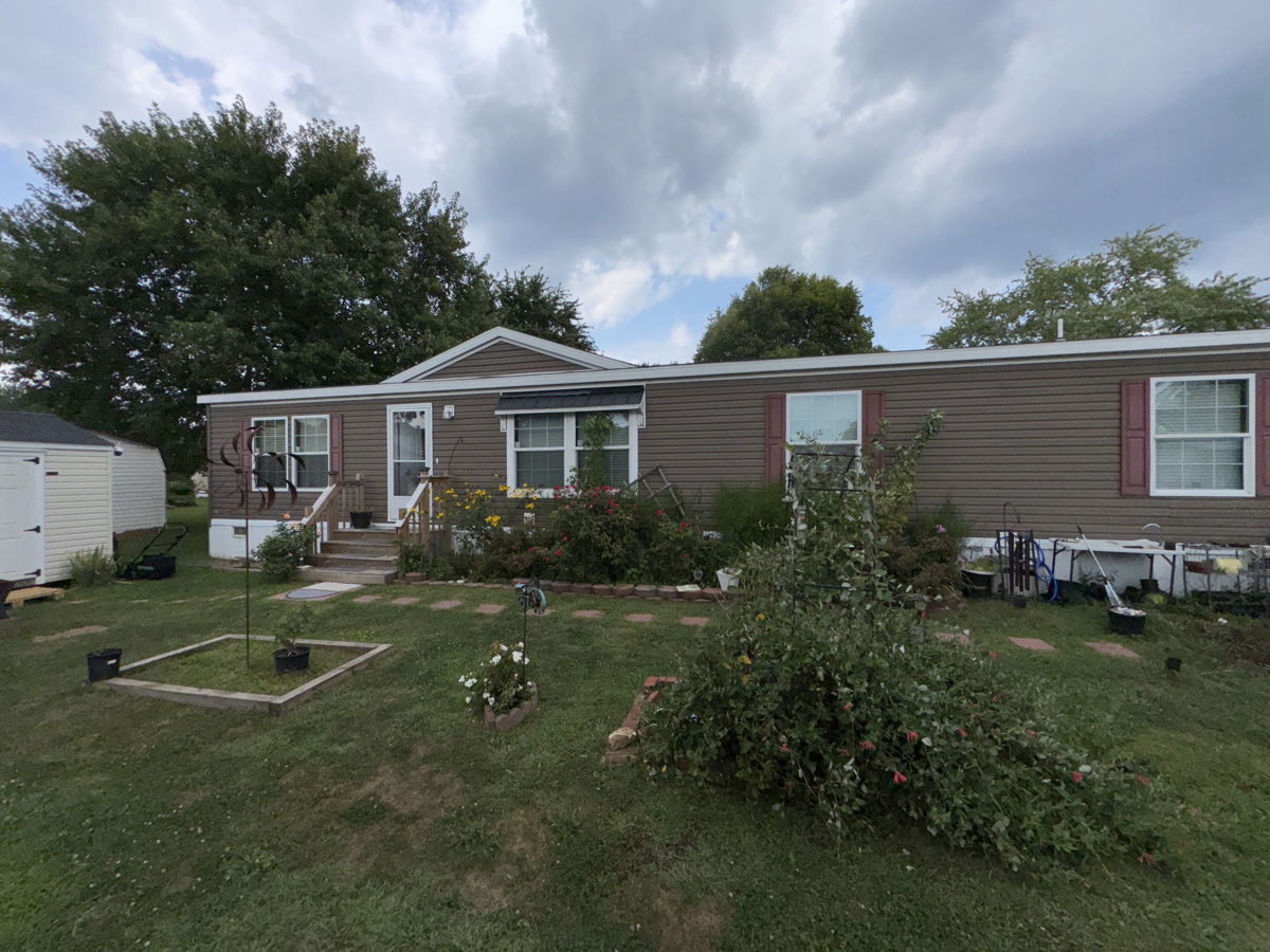 ⭐️ Off-Market Mobile Home Deal - Plain City, OH 🏡 Well-Maintained and Move-In Ready!🔥