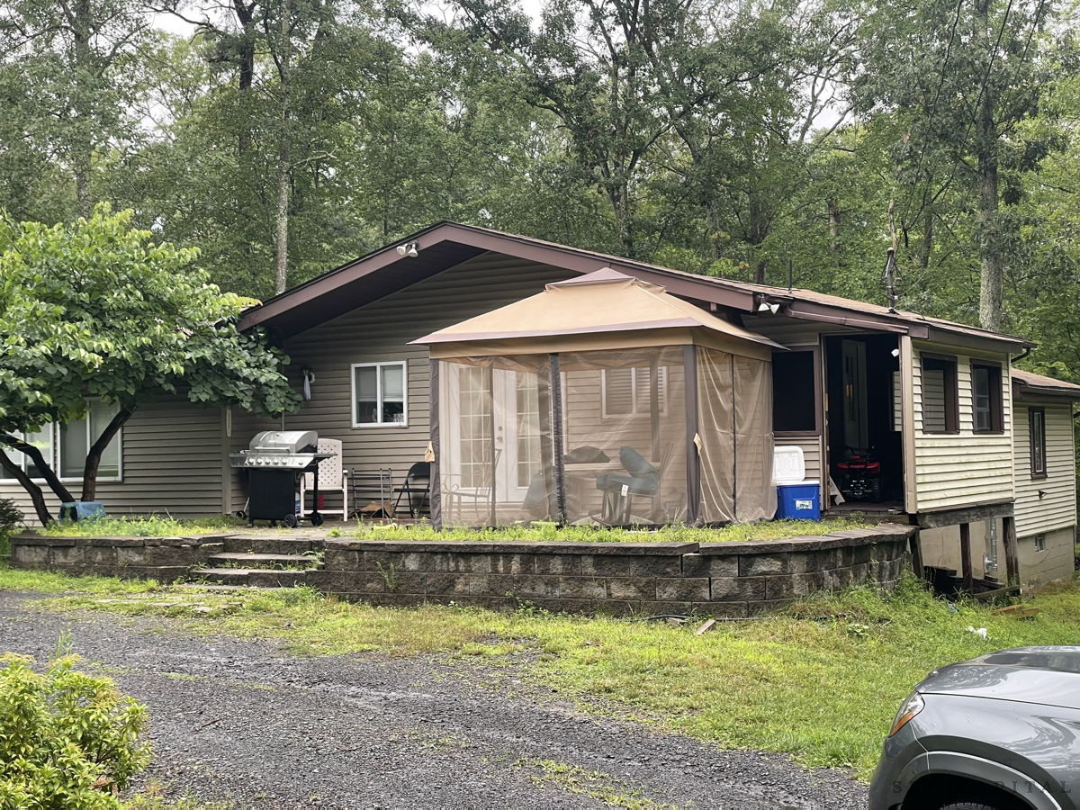 💲🏡💲 Great Investment Opportunity, SFH in Milford, PA! 💲🏡💲