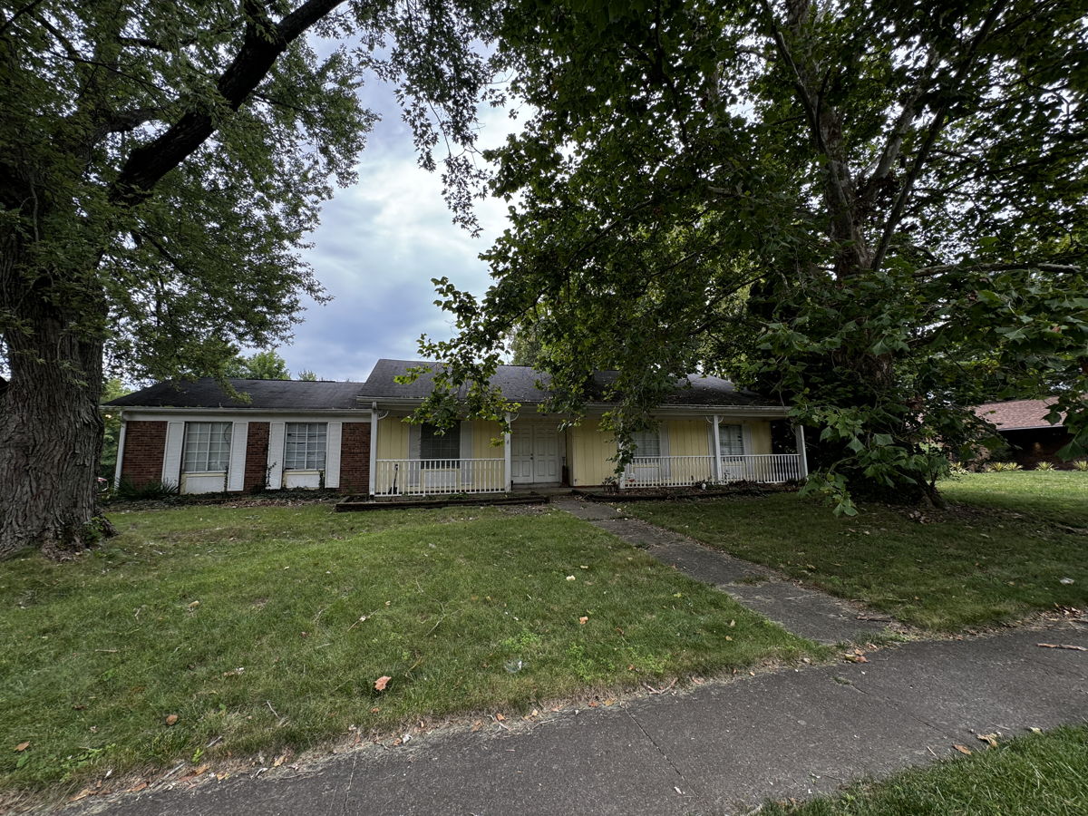 🔥Massive Fix & Flip Opportunity in Meridian Hills, Indianapolis!🔥