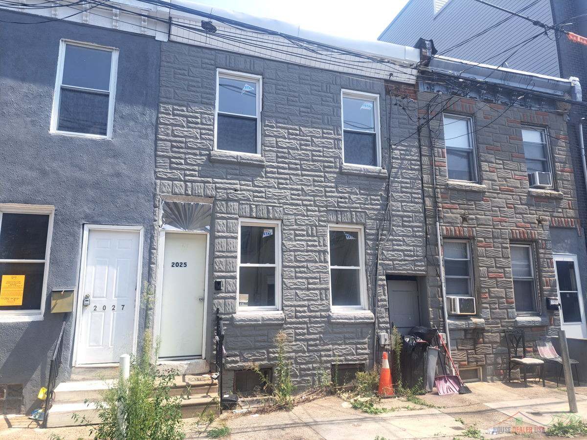 🚨🚒 Easy Turnover Townhouse 🏡 2/2 Only a Mile from Temple!!💥🚀