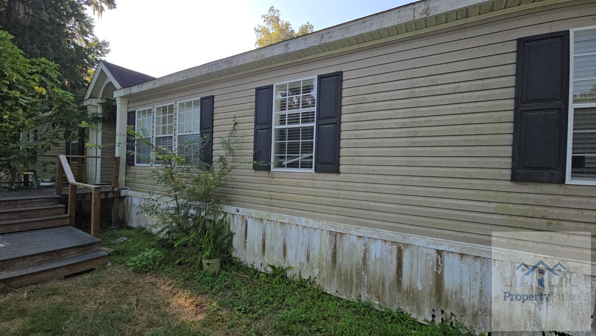 (Inverness, FL) 4🛏️ 3🛁 Manufactured Home Great Flip or Rental