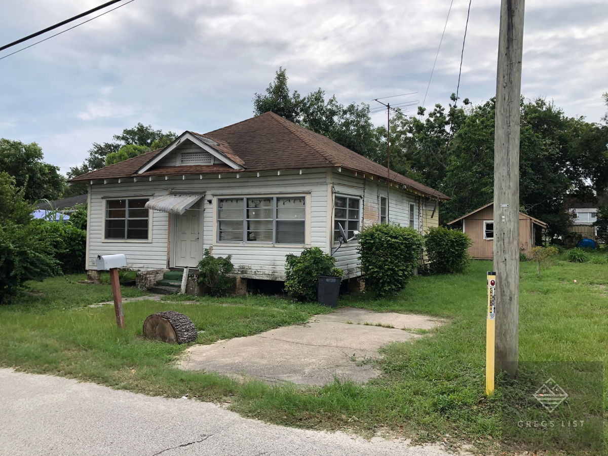 2 buildable mixed use commercial lots for the price of 1