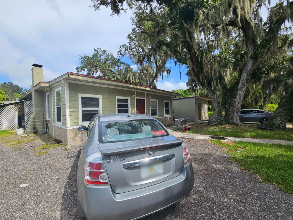 🔑 34981 - Fort Pierce 5-Plex Investment Gem: Rare Opportunity on 2 Acres! 💥