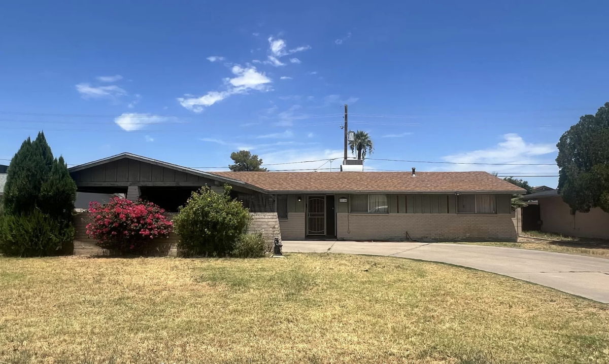 Phoenix Home 3716 W Griswold Rd Phoenix, AZ 85051
