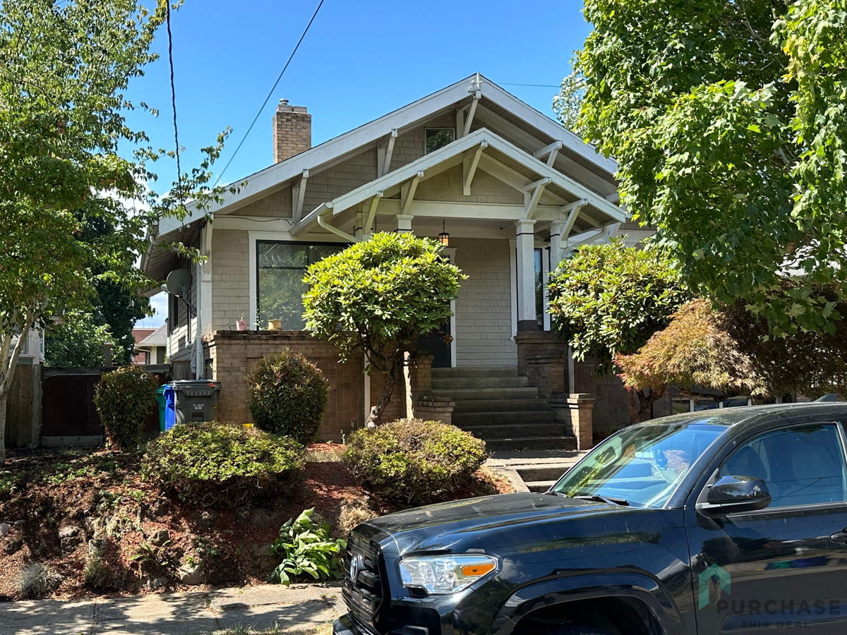 Gorgeous Craftsman Bungalow Primed for a FLIP!