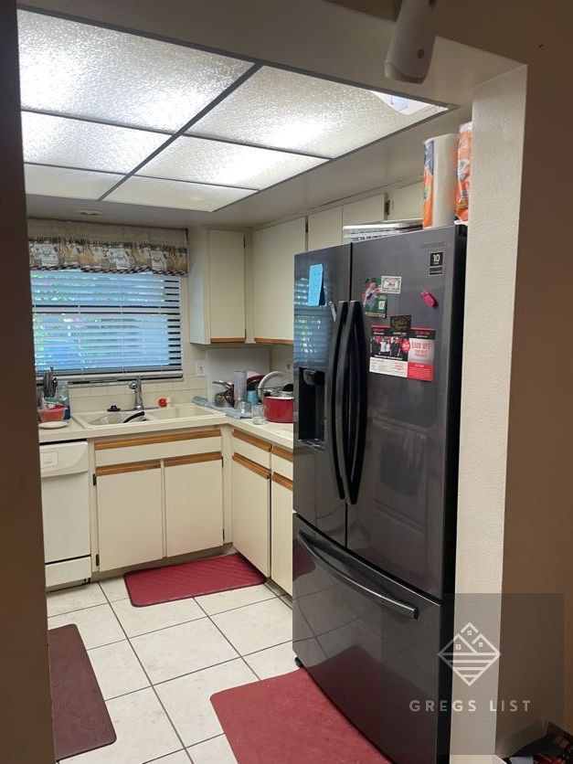 GREGSLISTDEALSCOM - 941-263-2647- Conifer Drive - $210k OBO