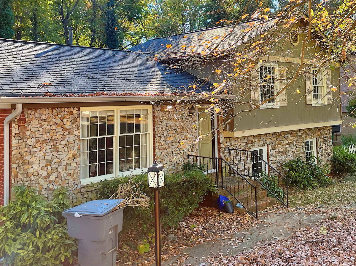 🚨🏠🔥Just Got in! Mecklenburg County - Cosmetic Rehab Gem in Charlotte!🔥🏡🚨