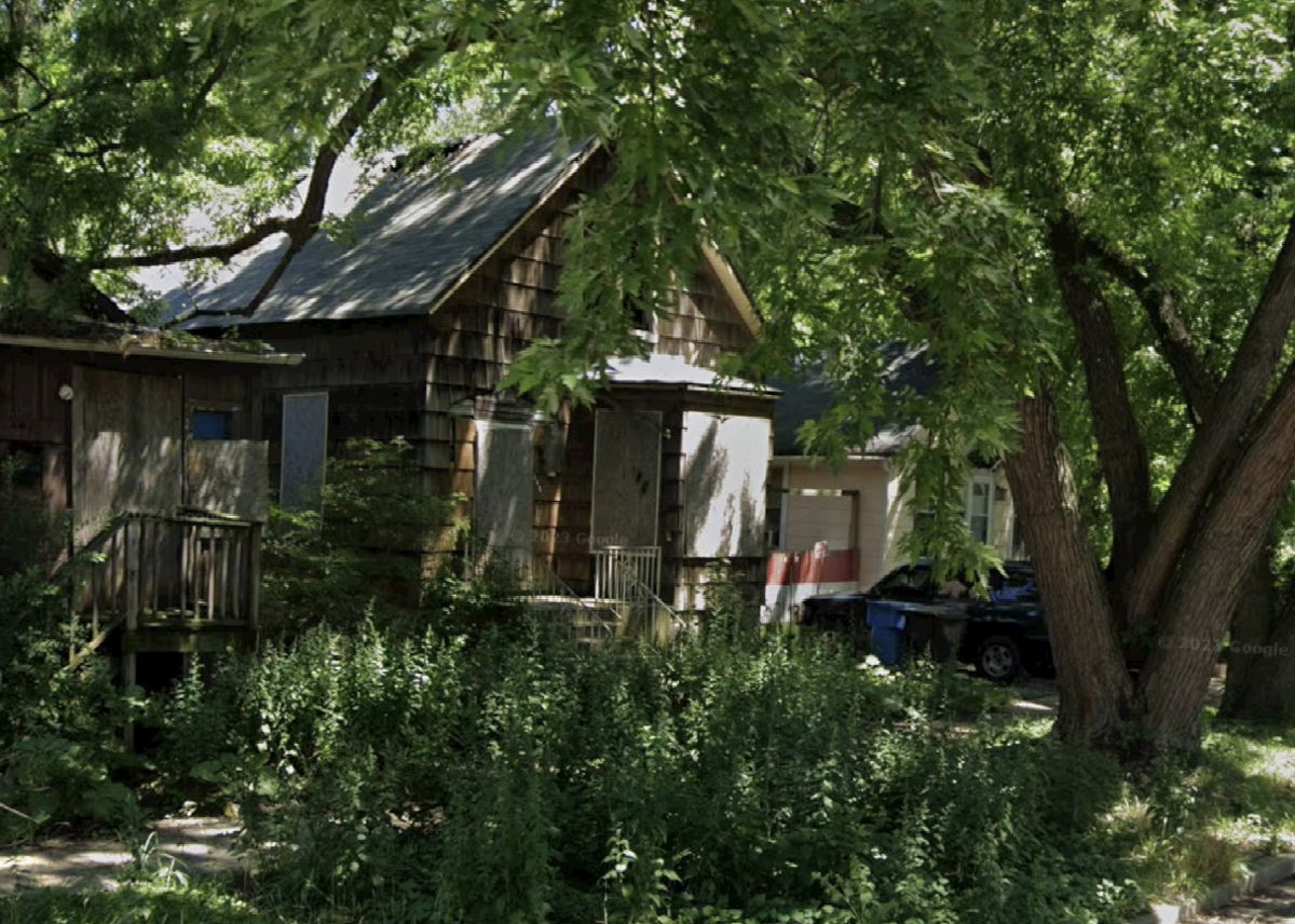 CHICAGO, IL 60827 | FIX N FLIP OR HOLD | STARTING 25k