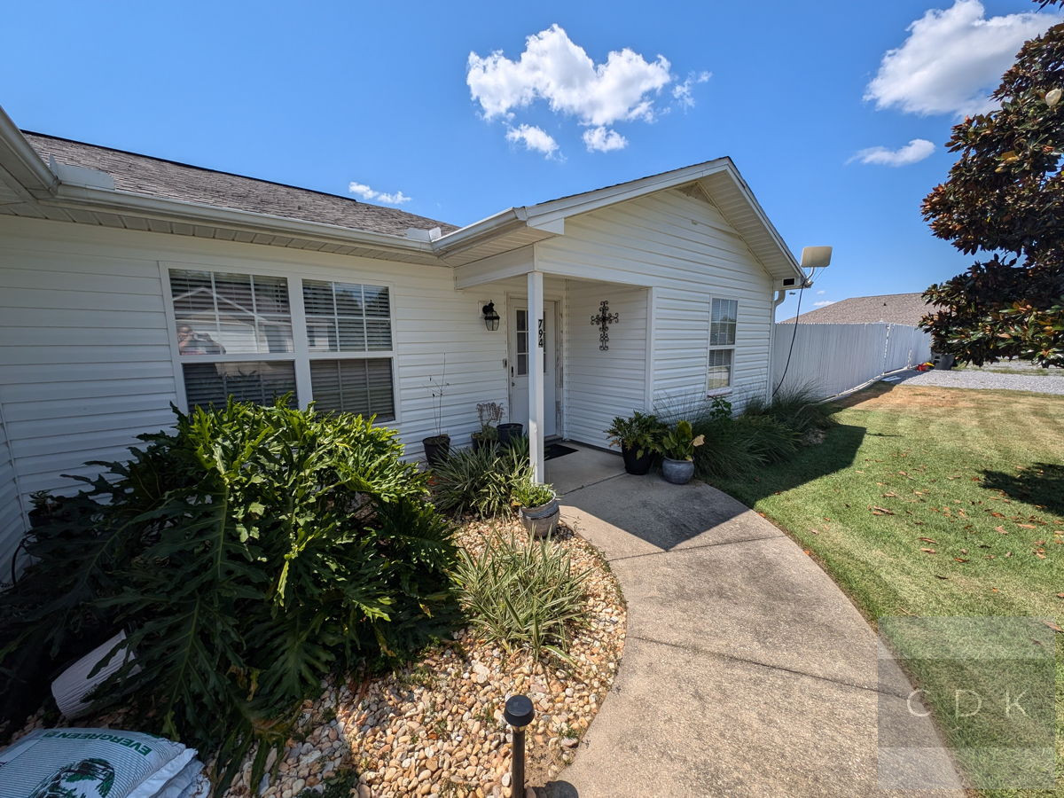 Defuniak Springs FL - Cash Flowing Rental Or Light Flip - 3BD/2BA/2CG 👀