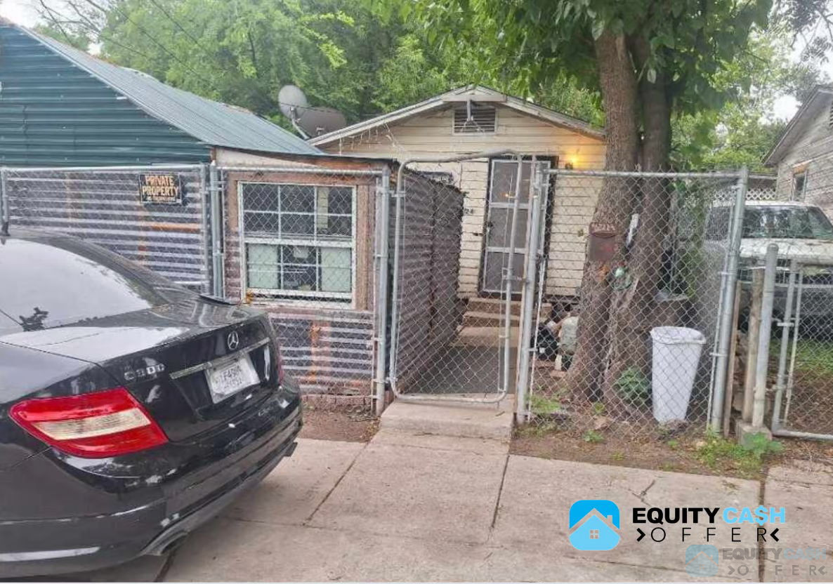3 bed 1.5 bath | San Antonio 78207 | $72k ASK