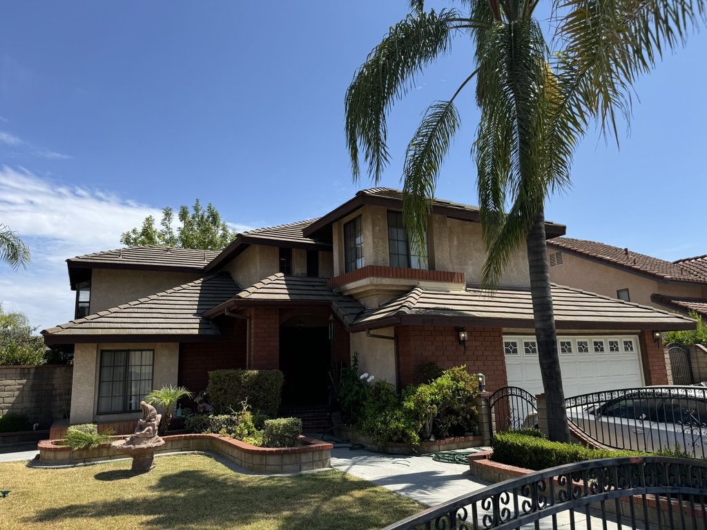 Walnut, 🚨AMAZING NEIGHBORHOOD.🚨  💥Model match sold for 1.35M recently💥.  Bring all offers