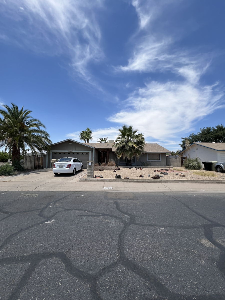Glendale Home 14404 N 51st Ln, Glendale, AZ 85306