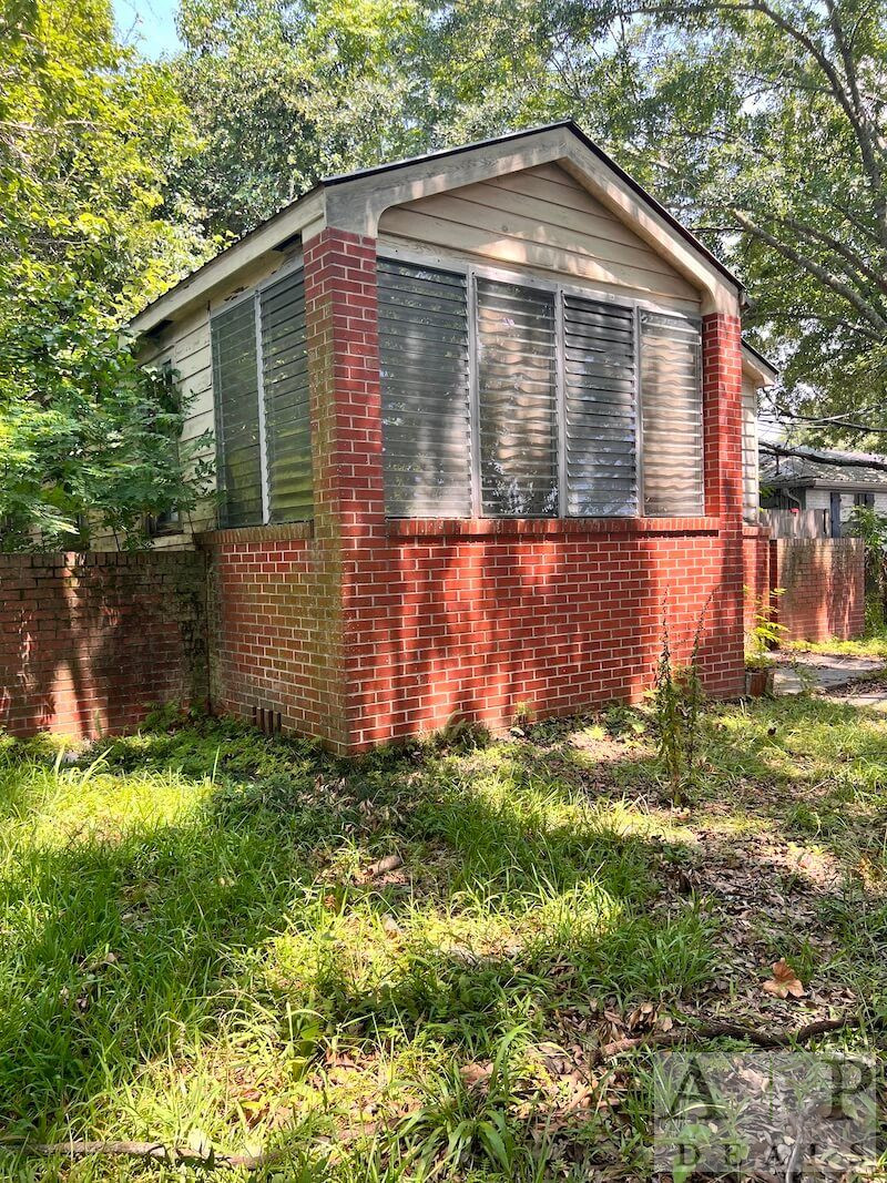 💥Old Jefferson Single Family Flip/Tear-Down Lot Value!