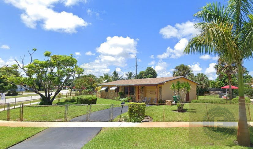 GREAT FIX AND FLIP OR BUY AND HOLD IN FORT LAUDERDALE 33311