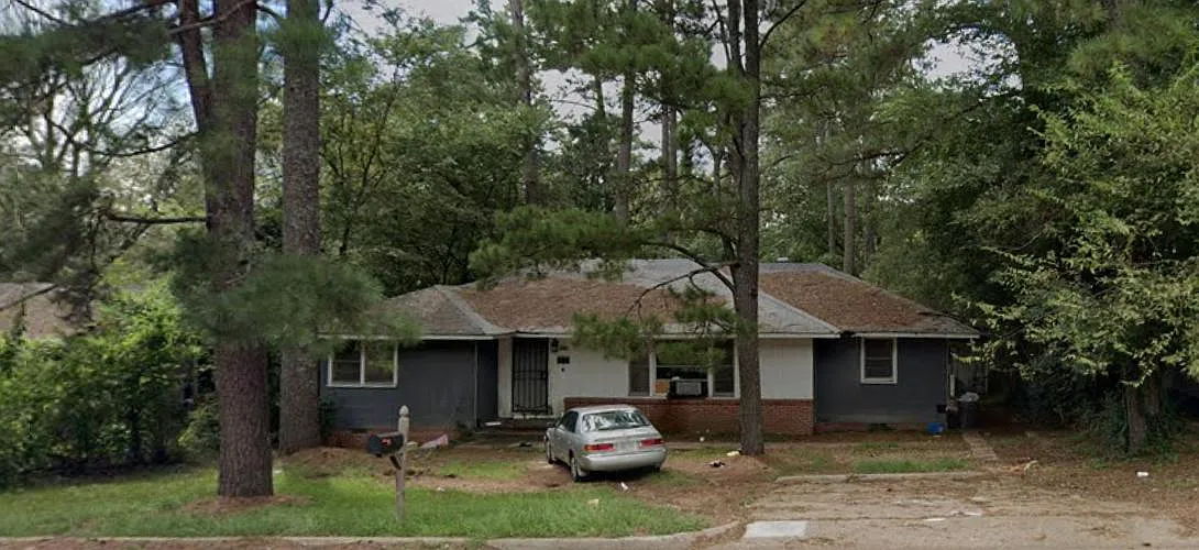 Easy 30k Flip with great margins Asking 20k ARV 85k 🏠🔥