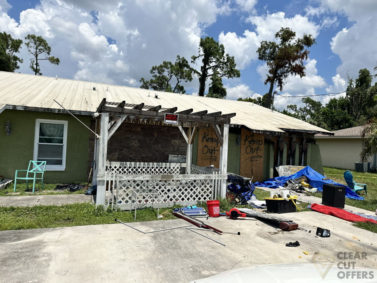 FIRE DAMAGED DUPLEX IN SAN CARLOS PARK WITH A HUGE SPREAD