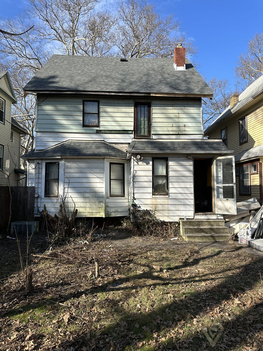 🔥⚒️ Cleveland Flip W/ ALL NEW Electrical and Plumbing - ARV 235K - Asking 109k🔥⚒️