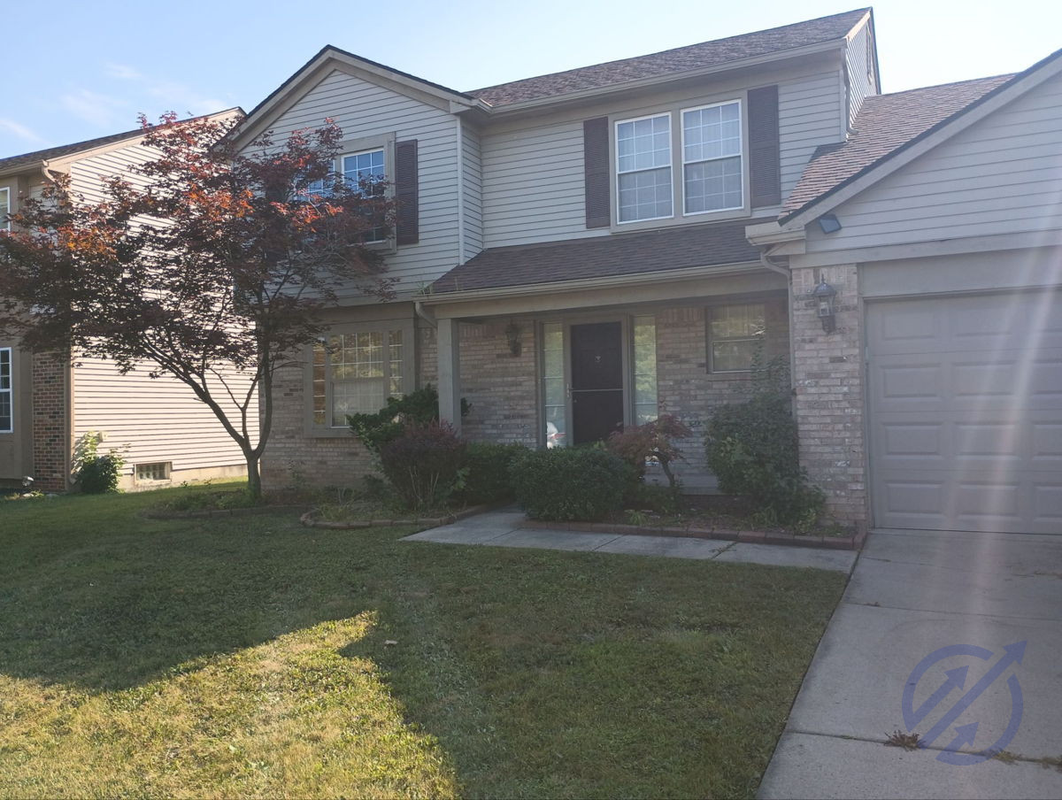 🏡 Suburb Flip Opportunity | 📍 Canton, MI 48188 | 🌟1994 Build! Photos Inside! 📷
