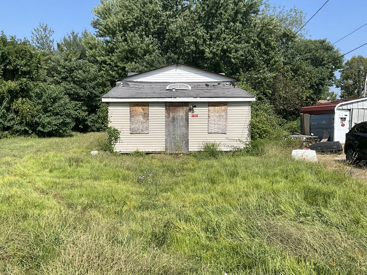 Dream Flip on Lake Dreamland - Louisville, KY, 40216
