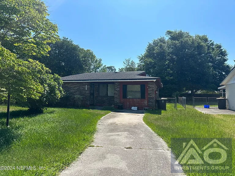 3 bed/ 2 baths in Jacksonville 173k worth 265k!