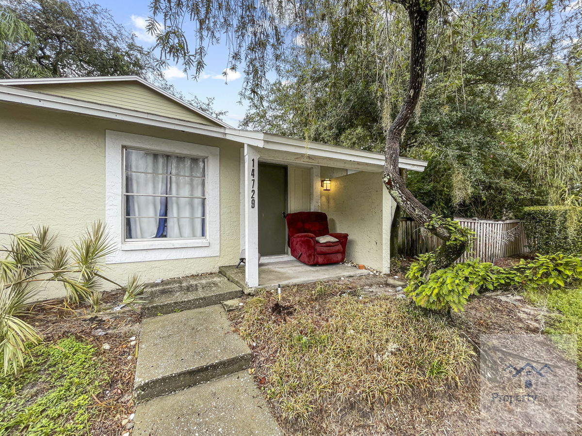 (Lutz, FL) 3🛏️ 2 🛁 Townhome Quick cleanout for rental ready