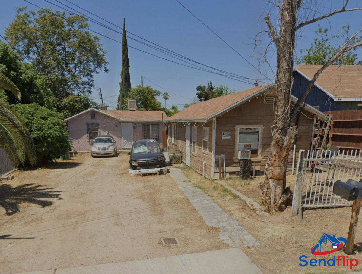 BAKERSFIELD,CA TRIPLEX UNITS ASKING 260K CASH FLOWING DEAL FROM THE START