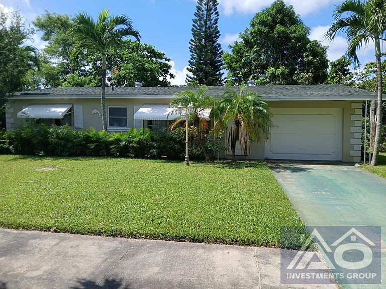 2 bed/ 2 baths in Lake Worth Beach 329k worth 450k!