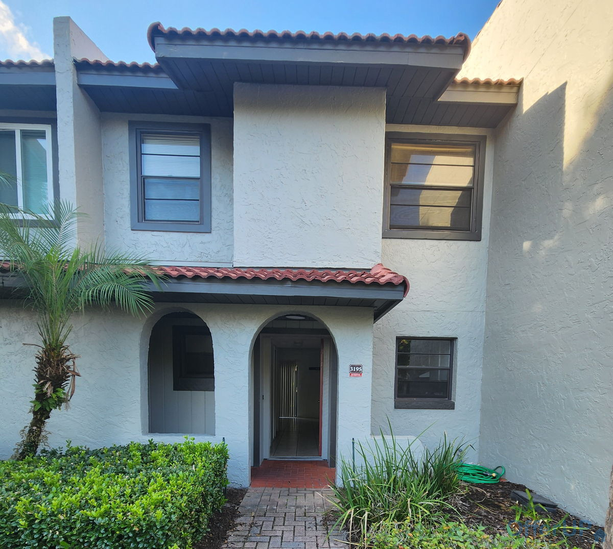 (Kissimmee, FL) 🚨GREAT INVESTMENT OPPORTUNITY! 🚨 Townhouse with 2 beds 2 baths 🔥🏡 price starts at 199,987
