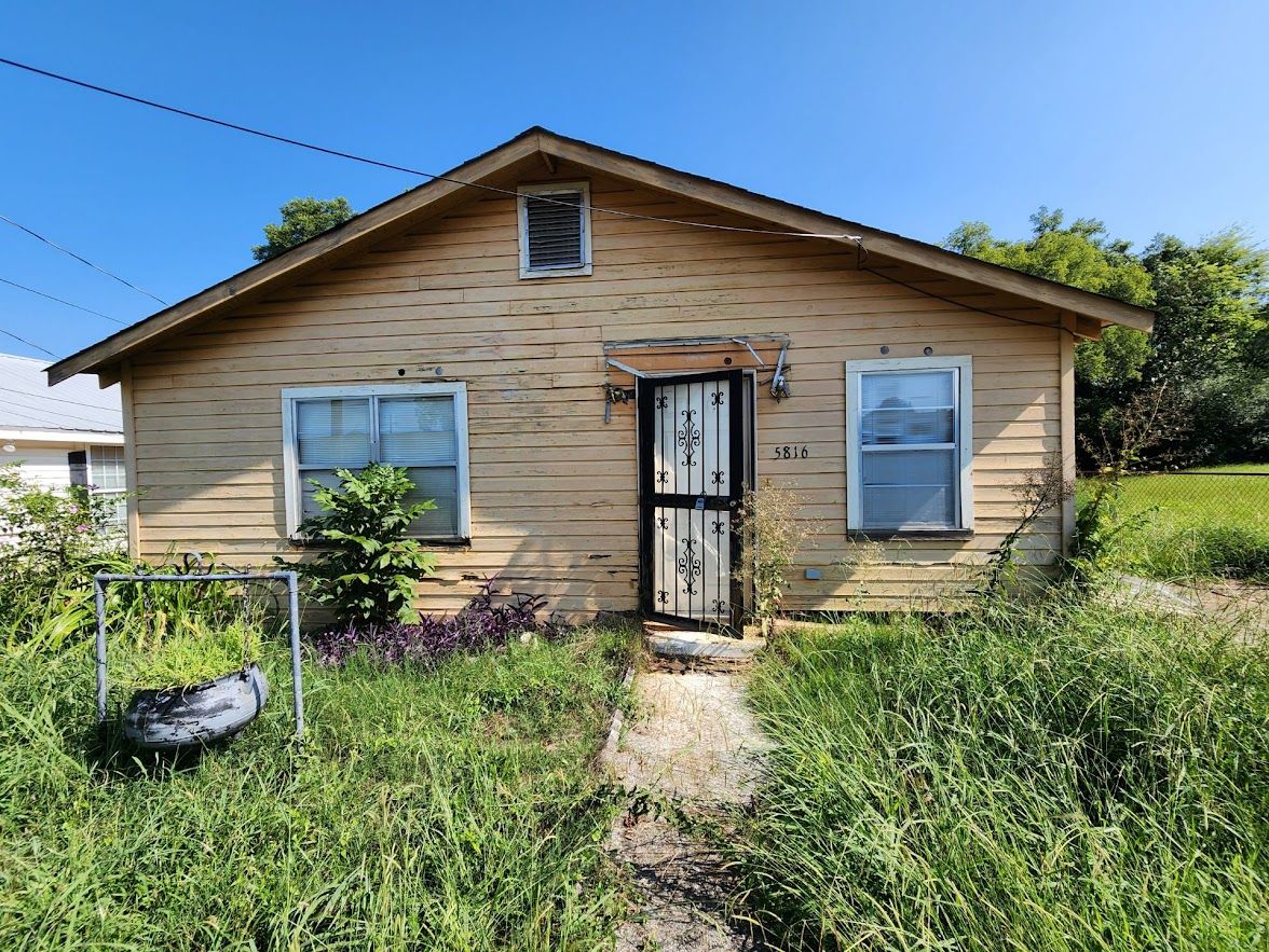 🗝️🏠   Unlock the Potential! Renovation Opportunity in35228 🗝️🏠 Photos and Inspection included! Cash Buyers!